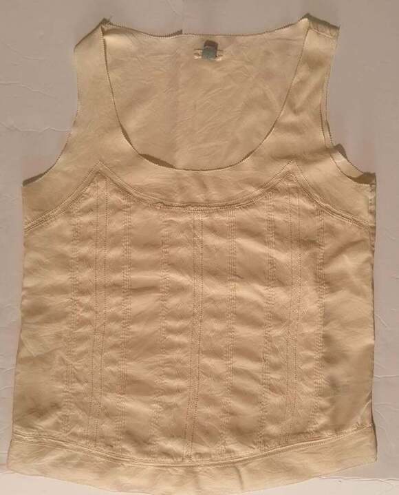 Fossil Tops - Fossil Women's Cream Textured Tank Top with Scalloped Neckline Size S